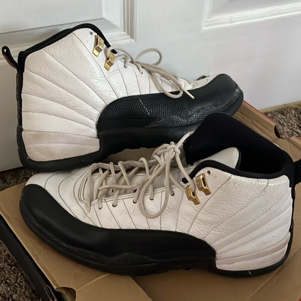Worn Men’s Jordan 12 Retro Nike Sneakers. Will take Best Offer.